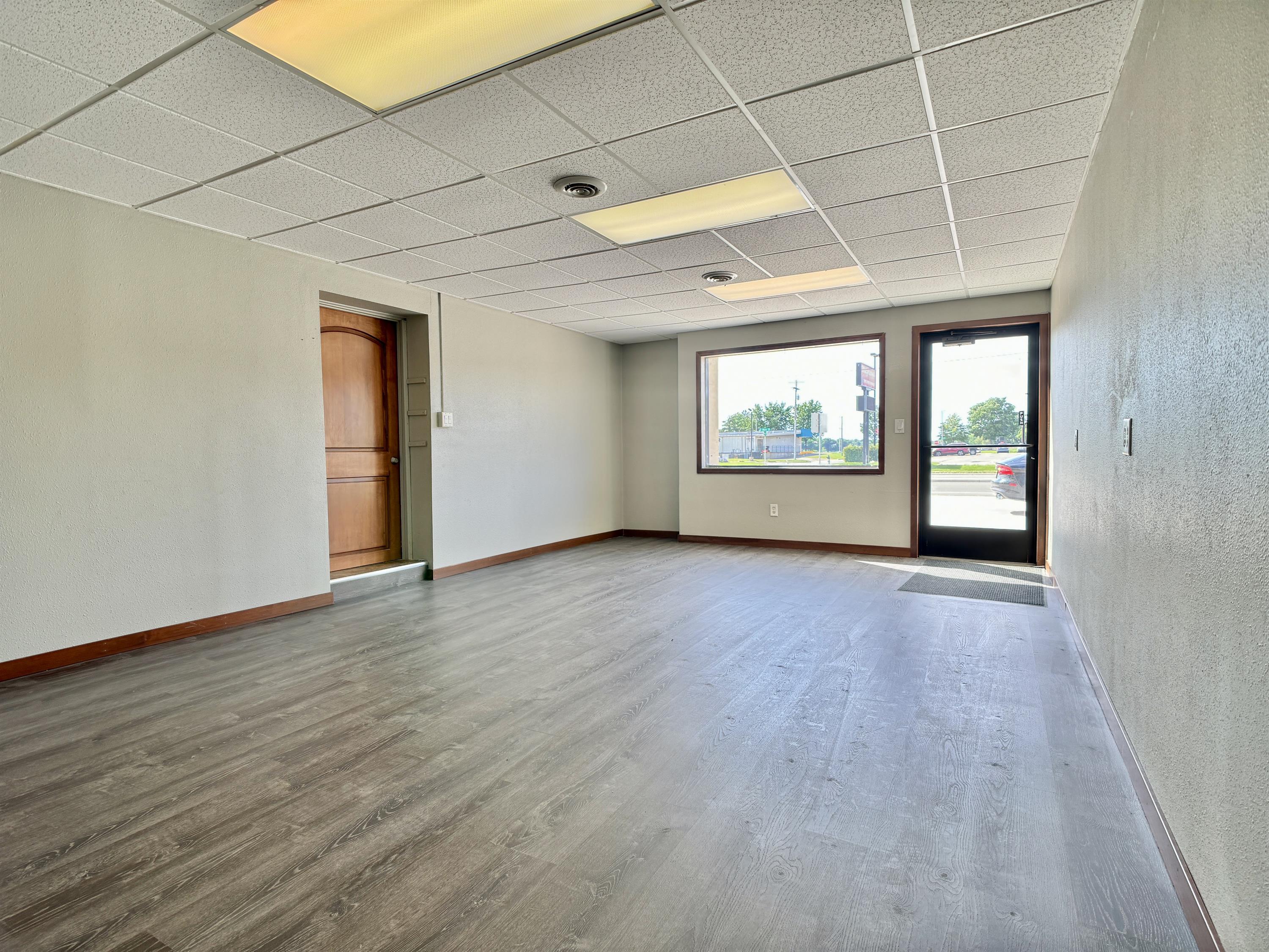 702 E. Main St. Suite 101